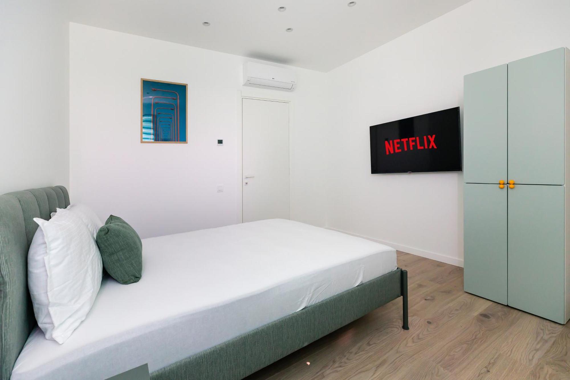 דירה Roots One - Lakeview Escape With Balcony & Parking *